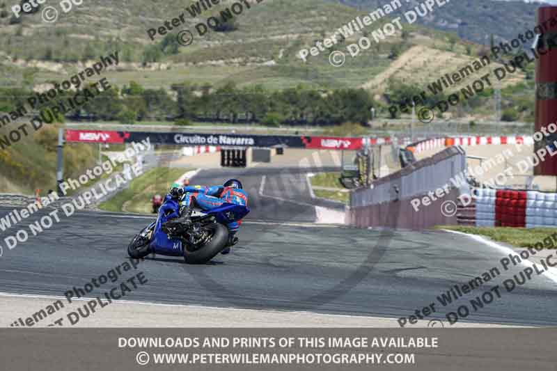 cadwell no limits trackday;cadwell park;cadwell park photographs;cadwell trackday photographs;enduro digital images;event digital images;eventdigitalimages;navarra;no limits trackdays;peter wileman photography;racing digital images;trackday digital images;trackday photos